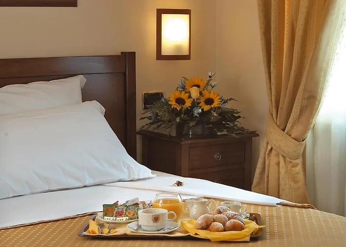 ブォーノ ホテル 3*