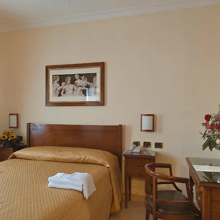 Buono 3* Neapel