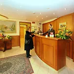 布欧诺酒店 酒店 3*